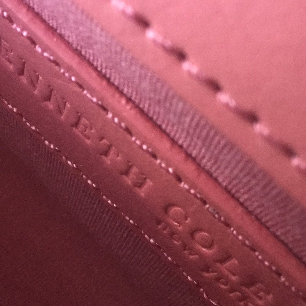 KENNETH COLE WRISTLET, PINK - Picture 3 of 4